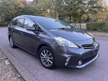 Used Toyota Prius+ 2012 for sale - 76441184: Photo