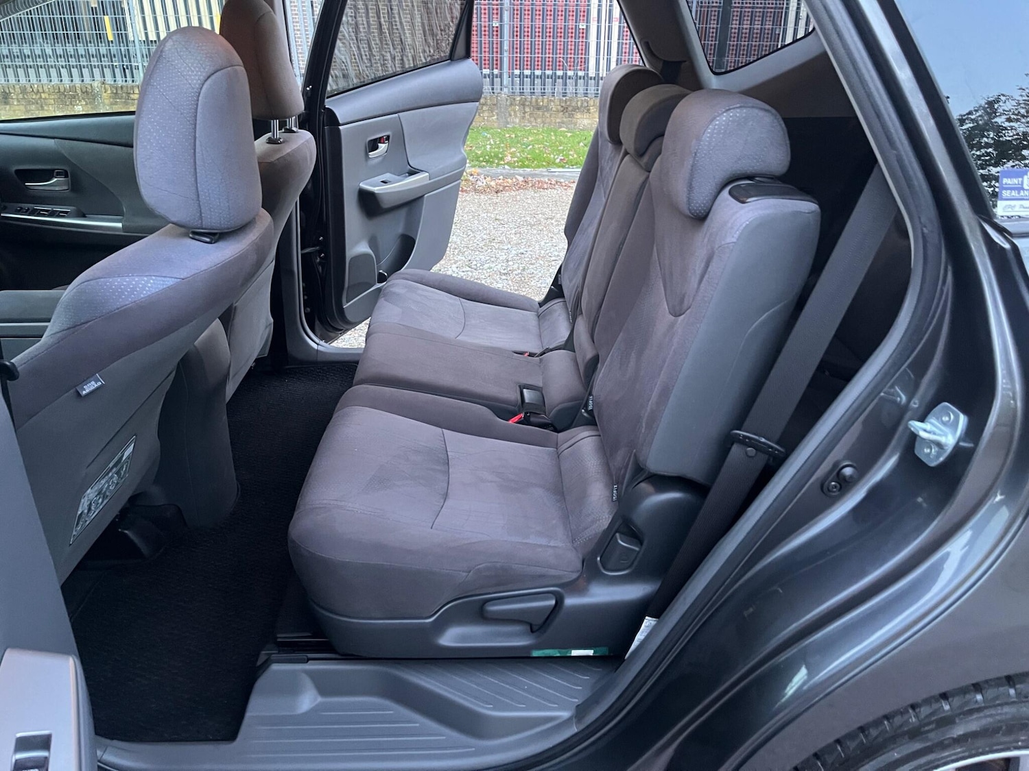 Used Toyota Prius+ for sale - 76441184: Photo 8