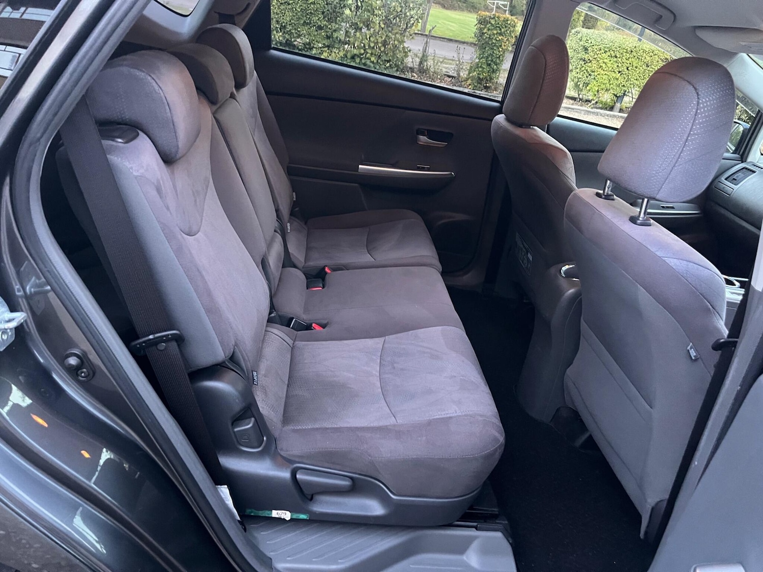 Used Toyota Prius+ for sale - 76441184: Photo 9