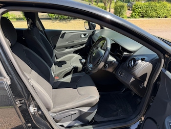 Used Renault Clio 2017 for sale - 78470887: Photo