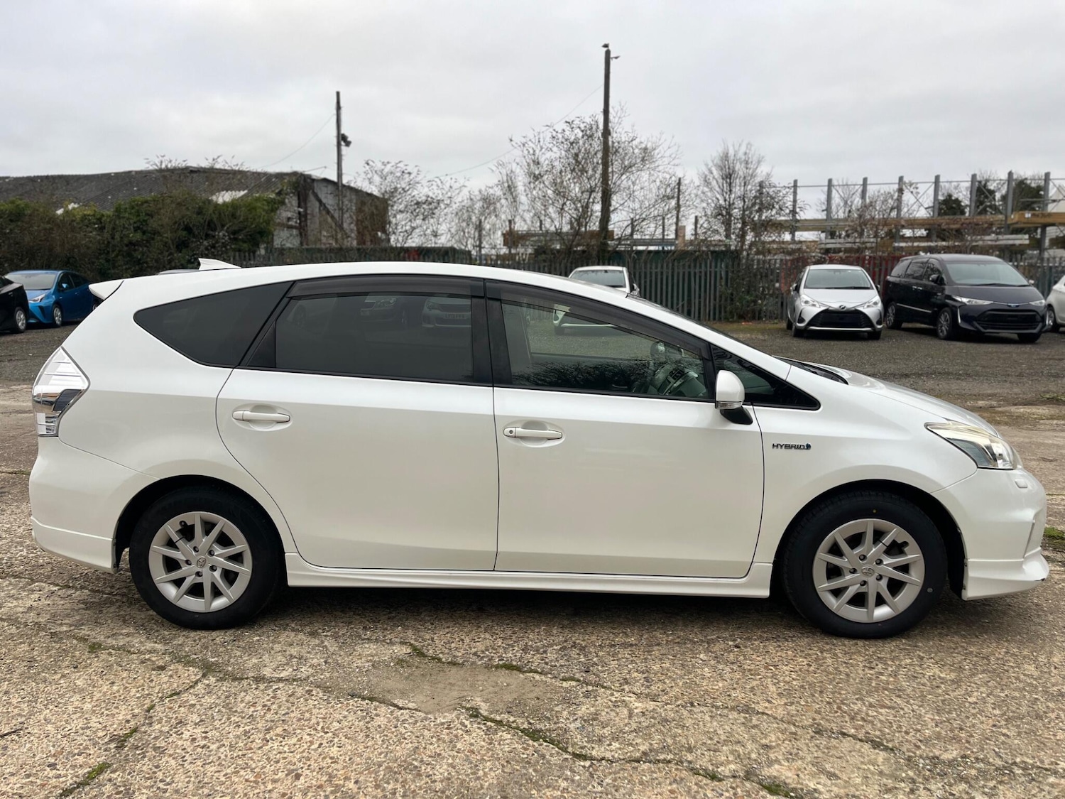 Used Toyota Prius+ for sale - 77067244: Photo 13