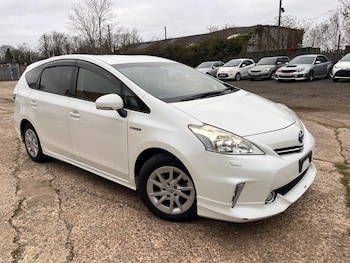 Used Toyota Prius+ 2014 for sale - 77067244: Photo