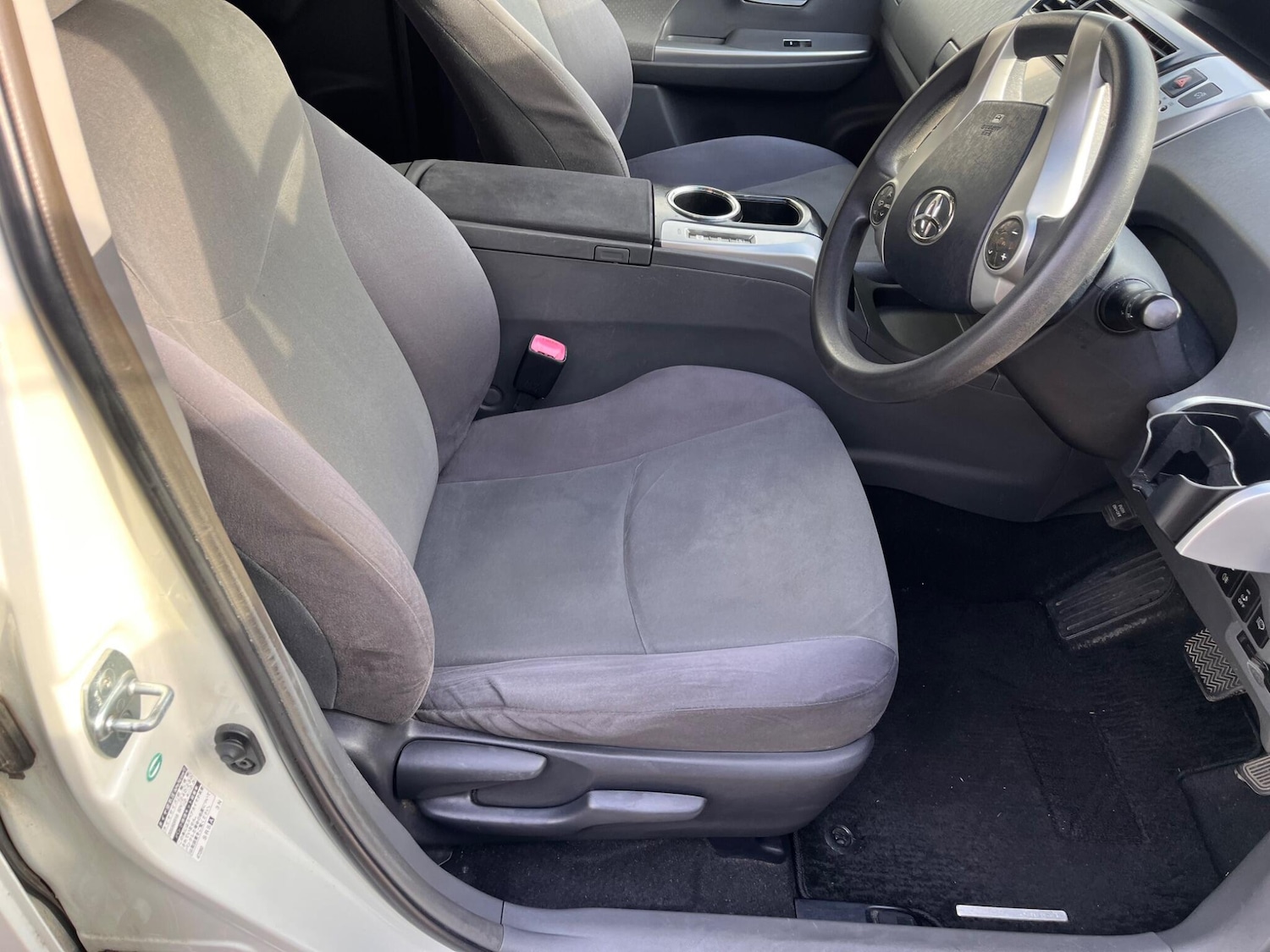 Used Toyota Prius+ for sale - 77067244: Photo 39