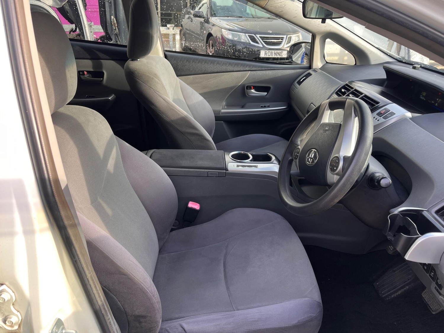 Used Toyota Prius+ for sale - 77067244: Photo 40