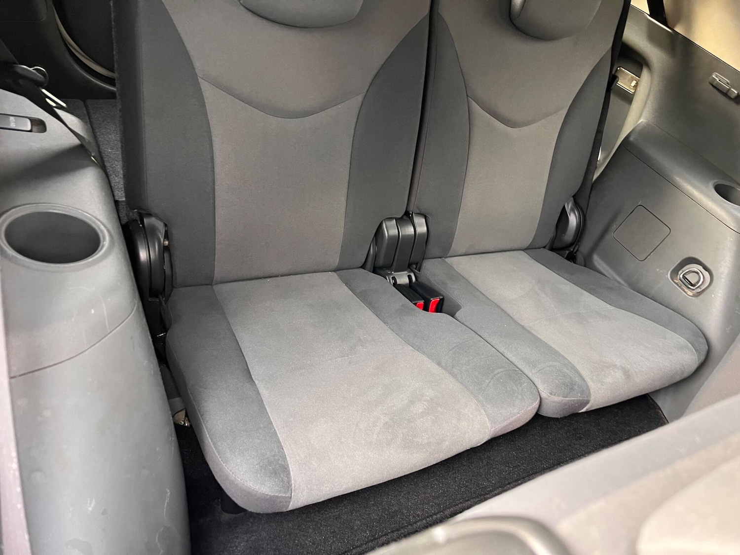 Used Toyota Prius+ for sale - 77067244: Photo 43