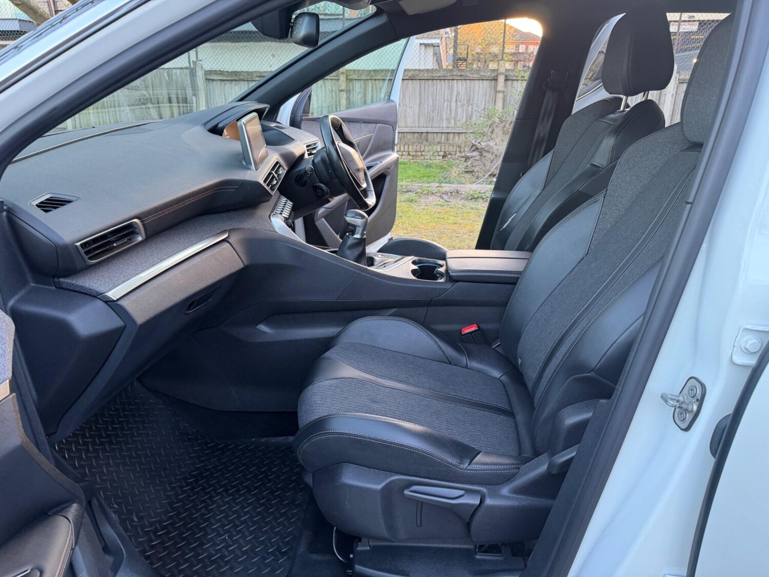 Used Peugeot 3008 2019 for sale - 78157141: Photo 27