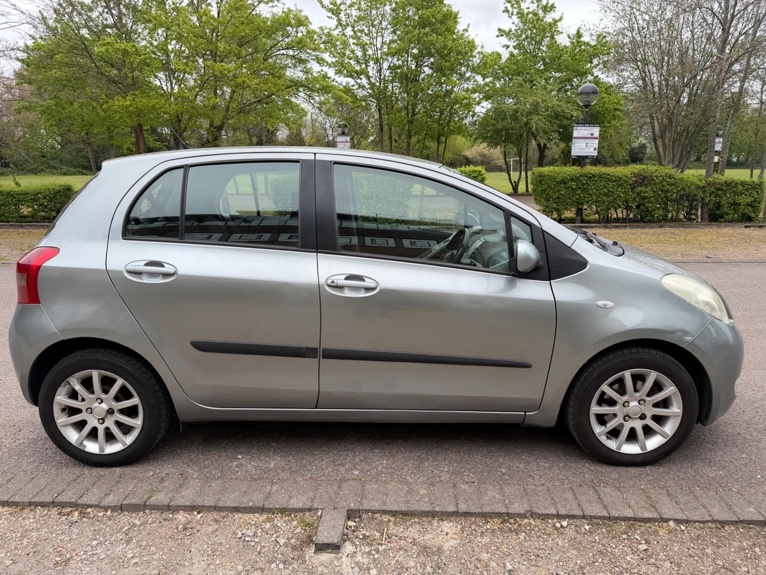 Used Toyota Yaris for sale - 78215087: Photo 9