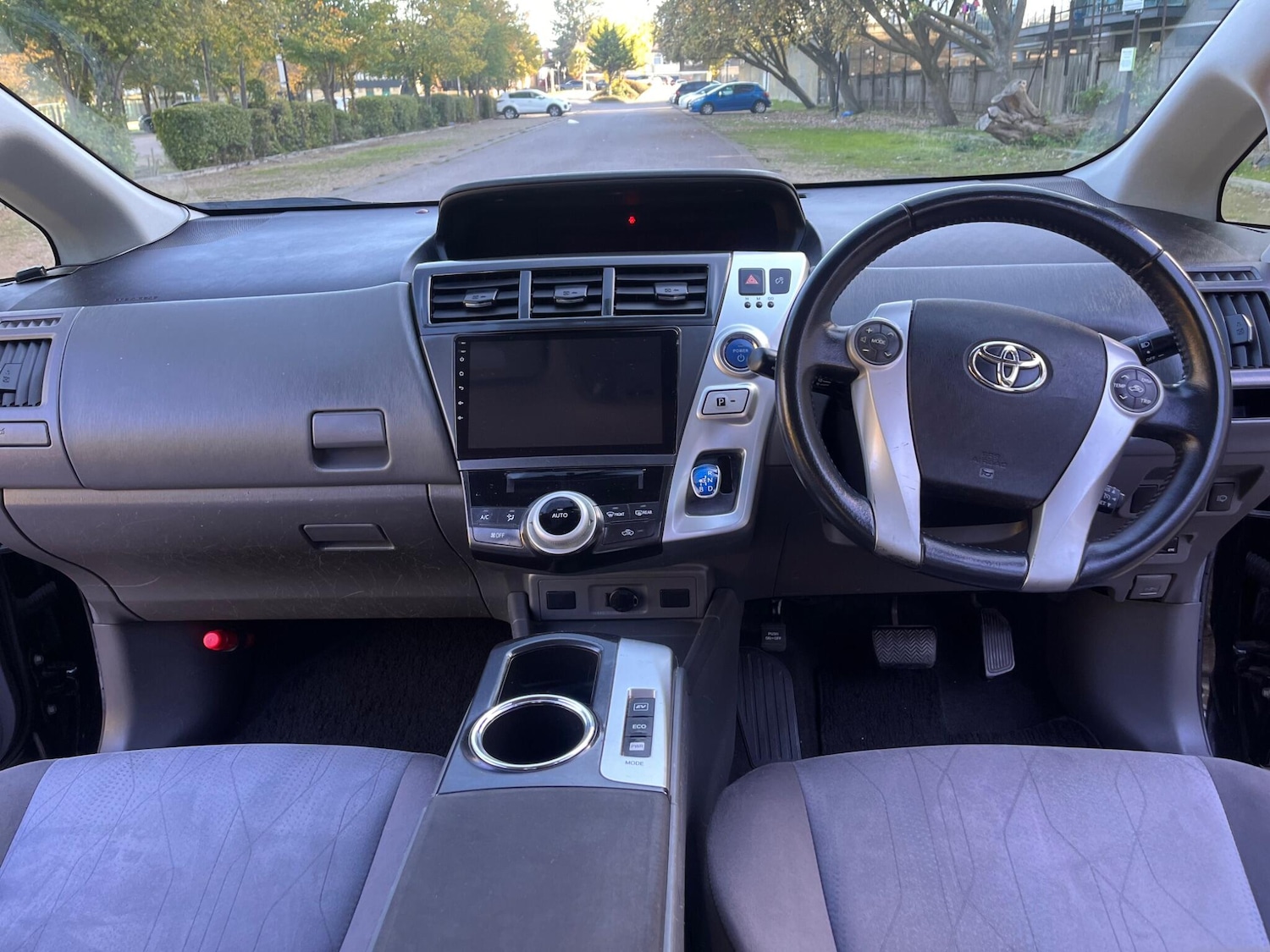 Used Toyota Prius+ for sale - 76498921: Photo 19
