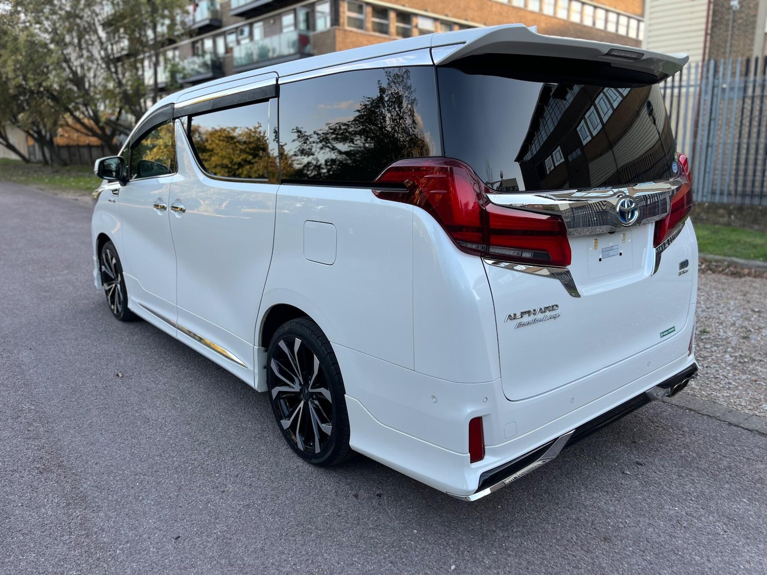 Used Toyota Alphard for sale - 76988412: Photo 38