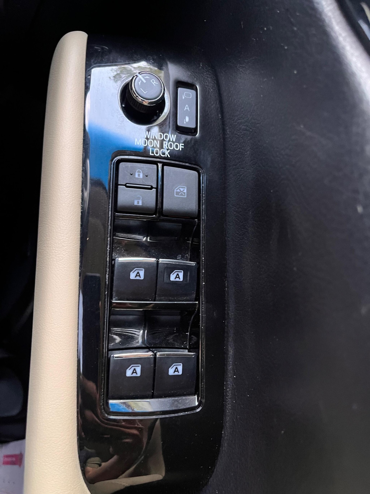 Used Toyota Alphard for sale - 76988412: Photo 77