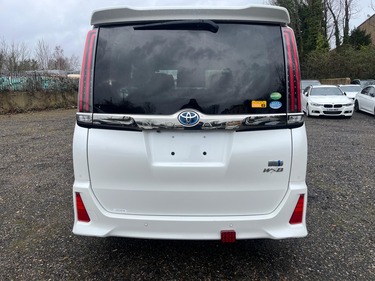 Used Toyota Noah for sale - 77351827: Photo 10