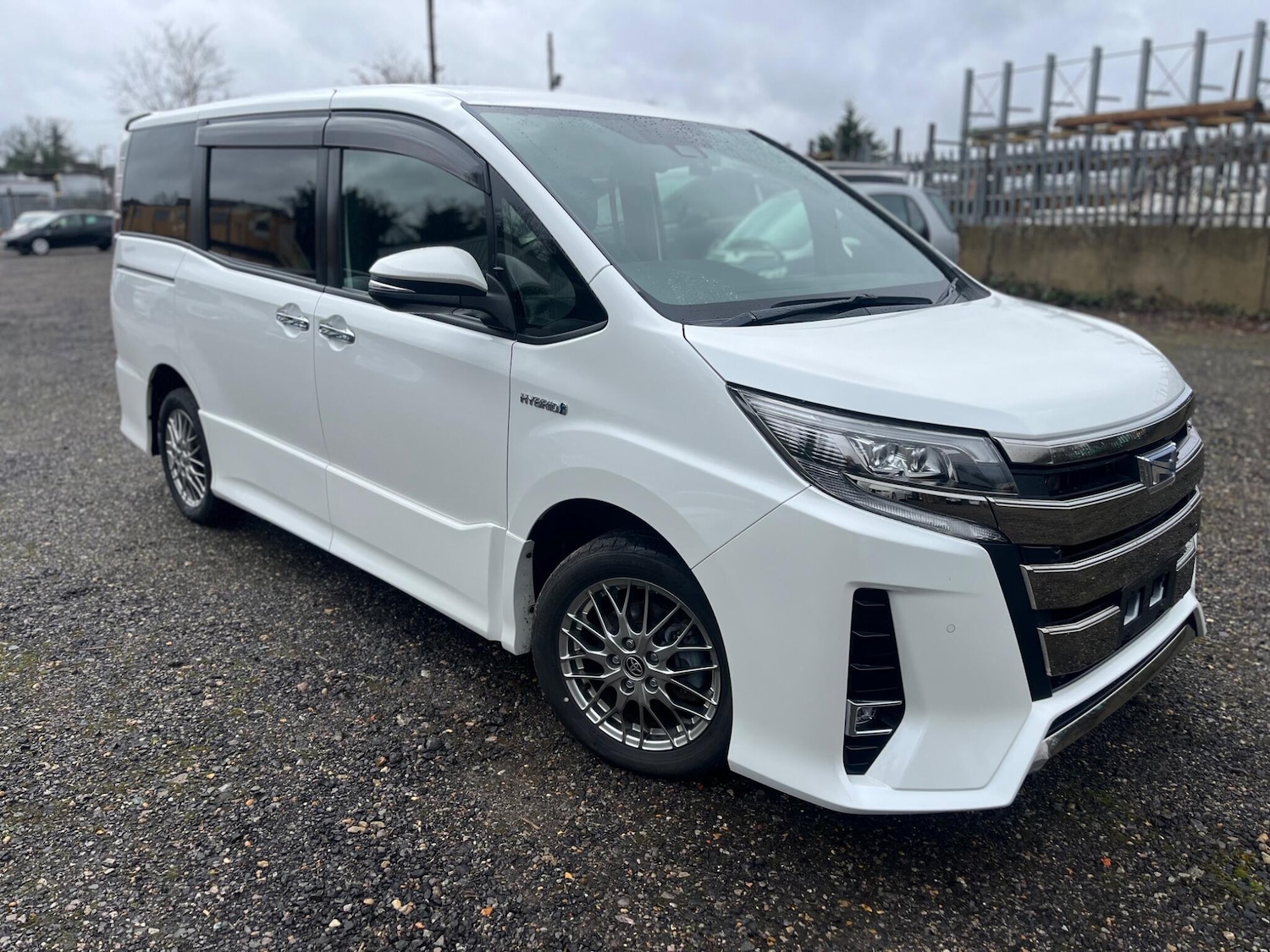 Used Toyota Noah for sale - 77351827: Photo 21