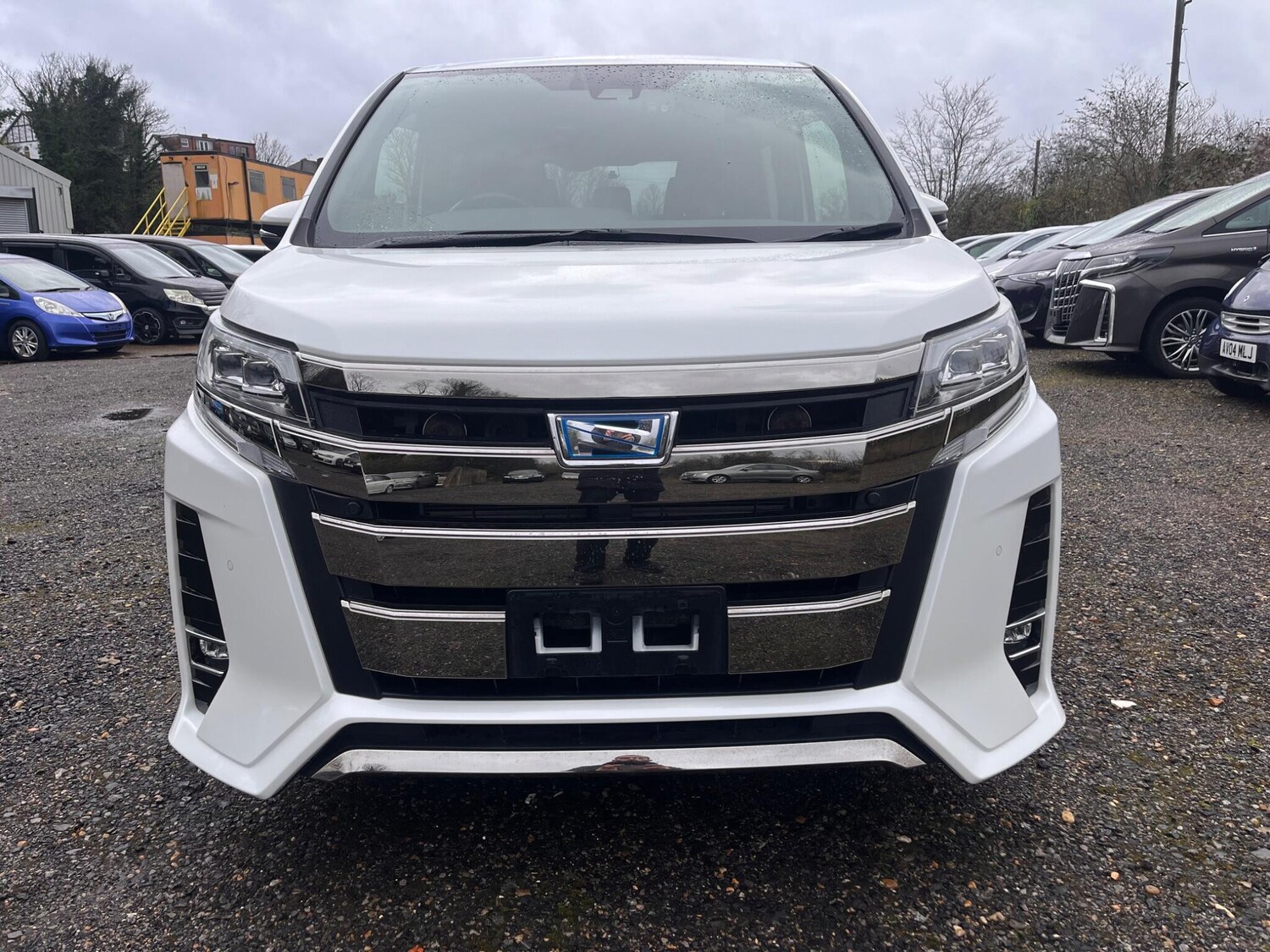 Used Toyota Noah for sale - 77351827: Photo 23