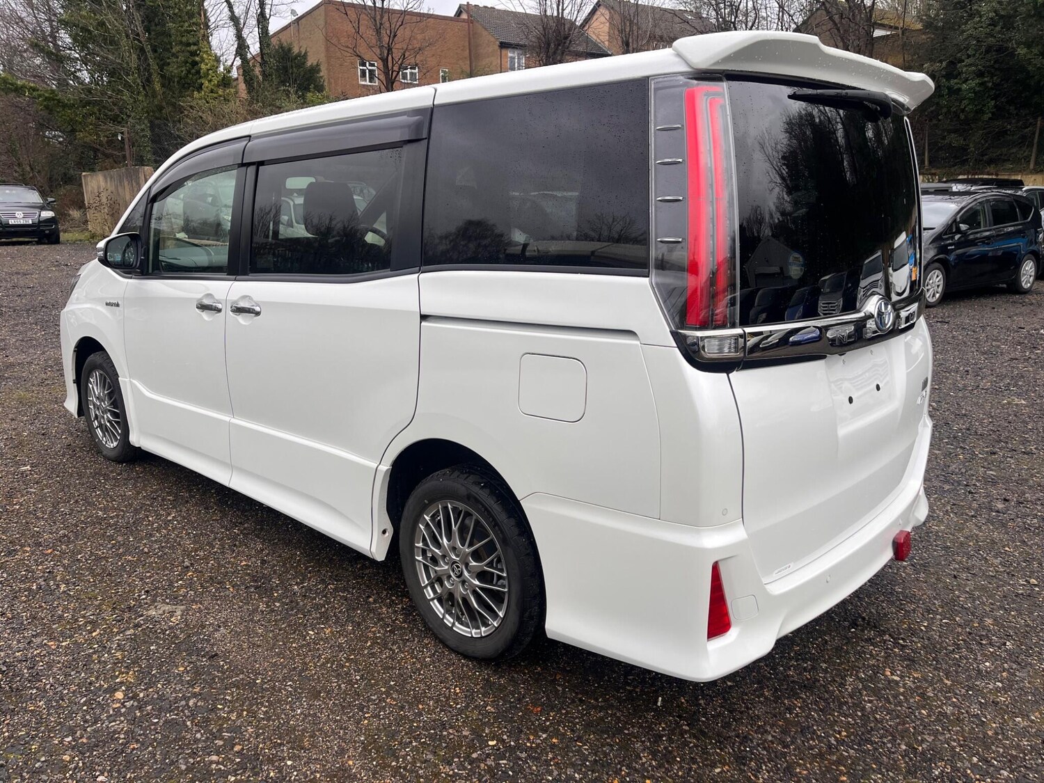 Used Toyota Noah for sale - 77351827: Photo 29