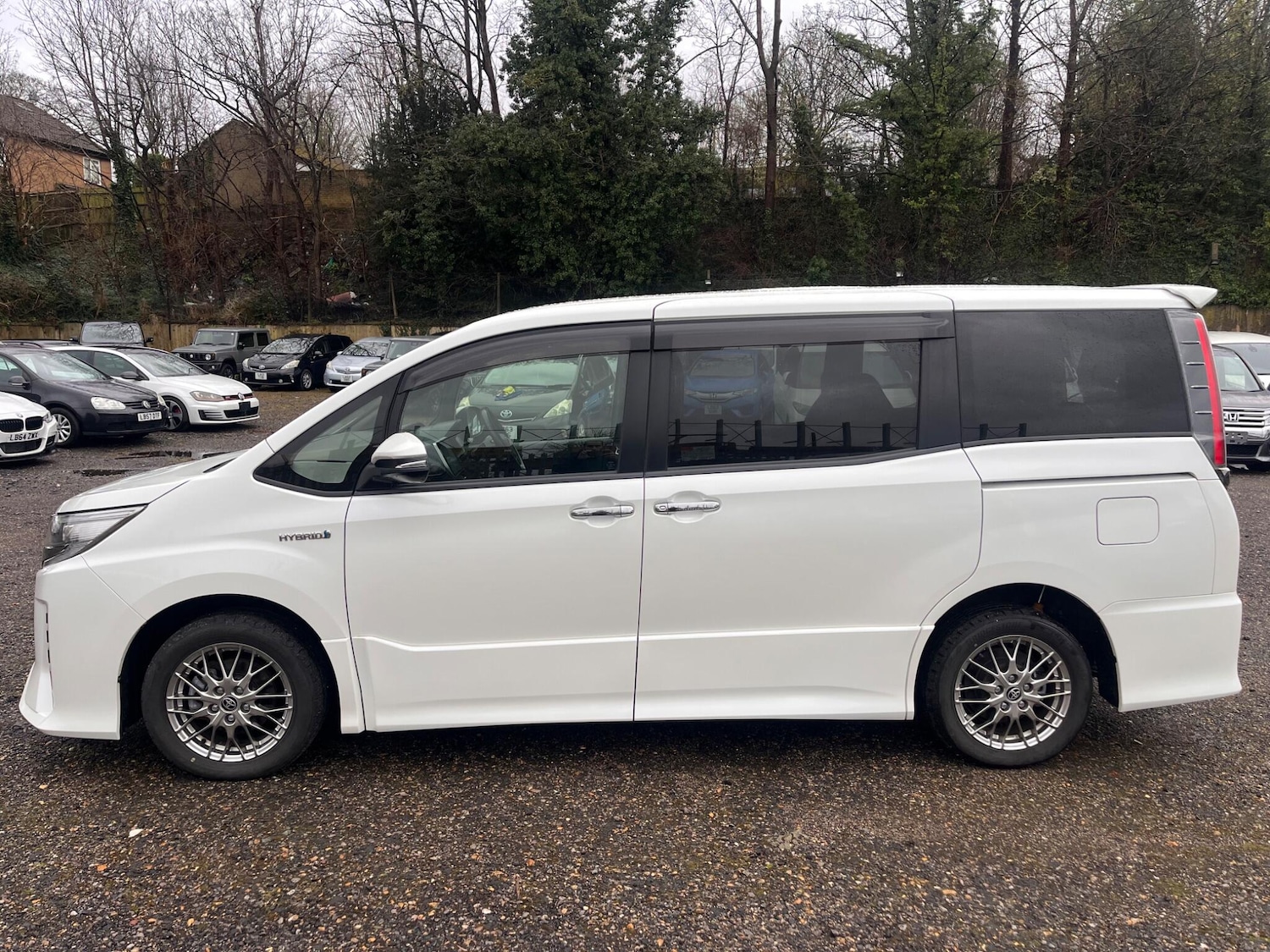 Used Toyota Noah for sale - 77351827: Photo 7