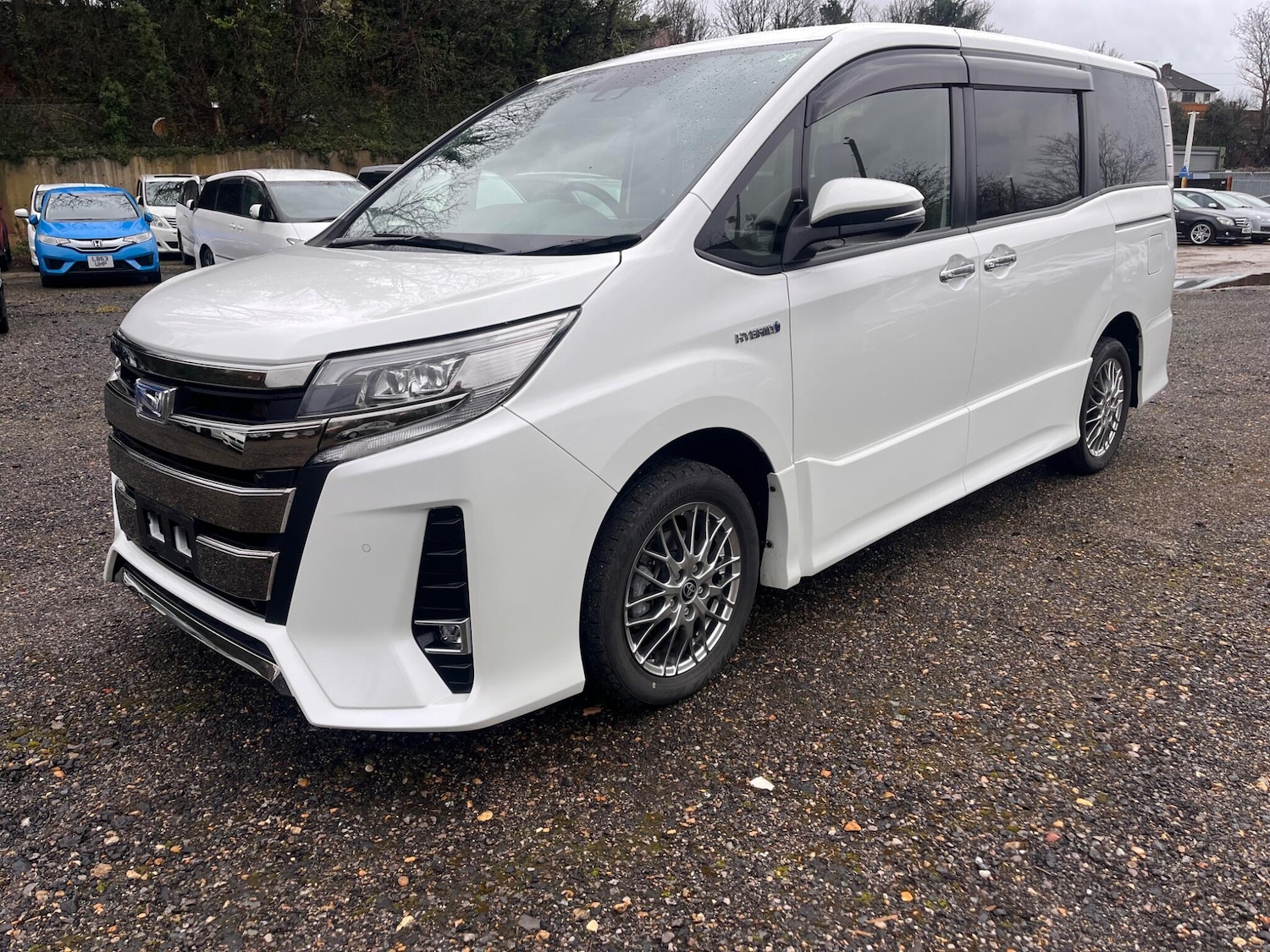 Used Toyota Noah for sale - 77351827: Photo 8