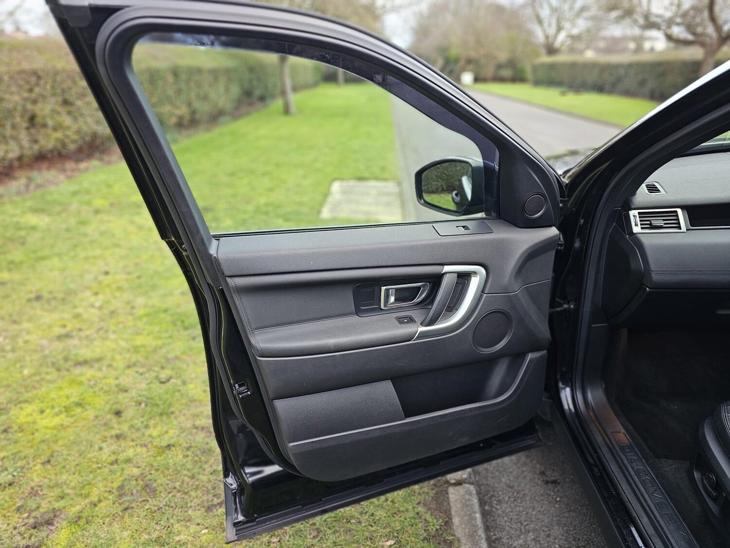 Used Land Rover Discovery Sport for sale - 77724108: Photo 18