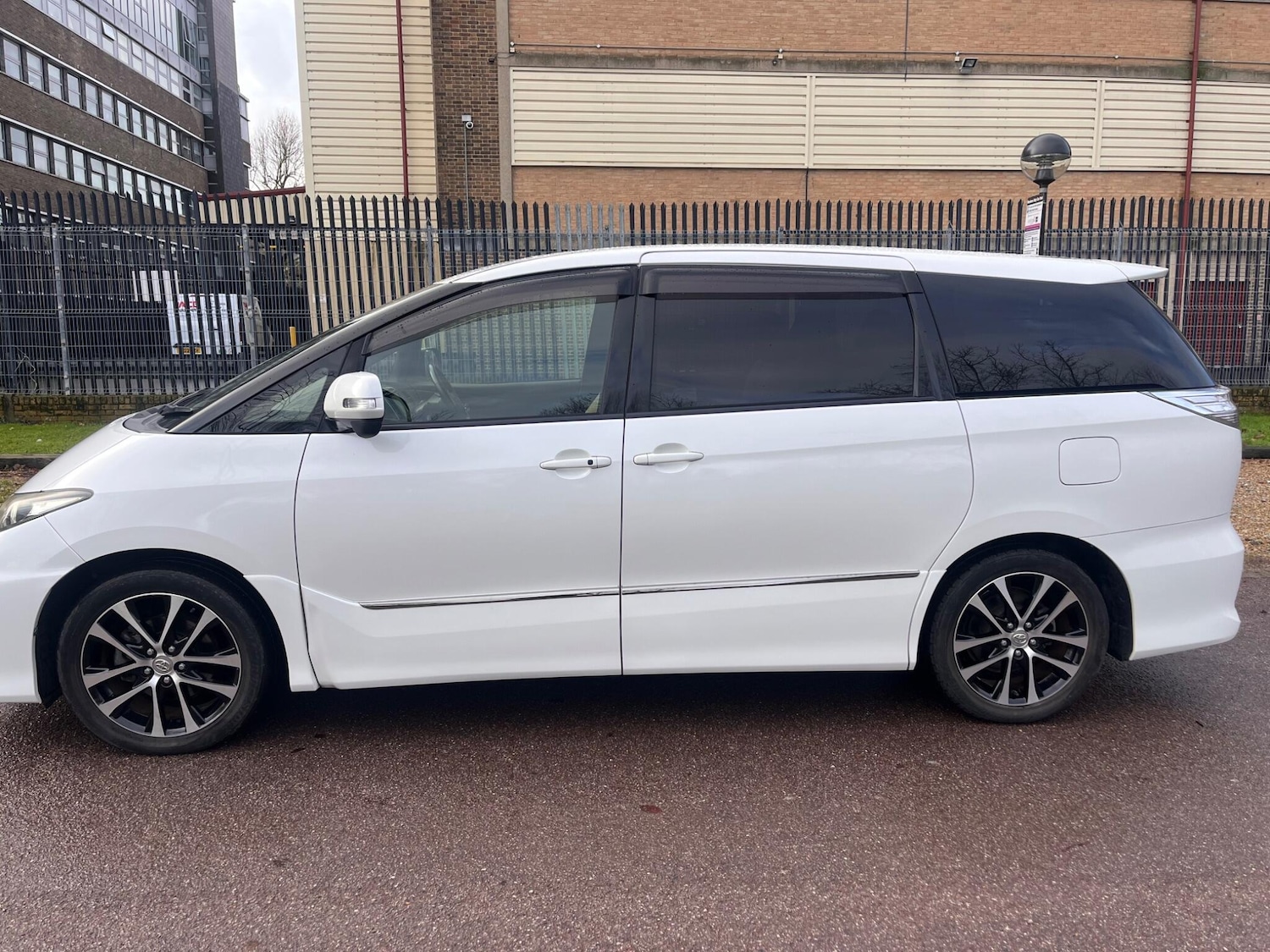 Used Toyota Estima for sale - 77823816: Photo 22