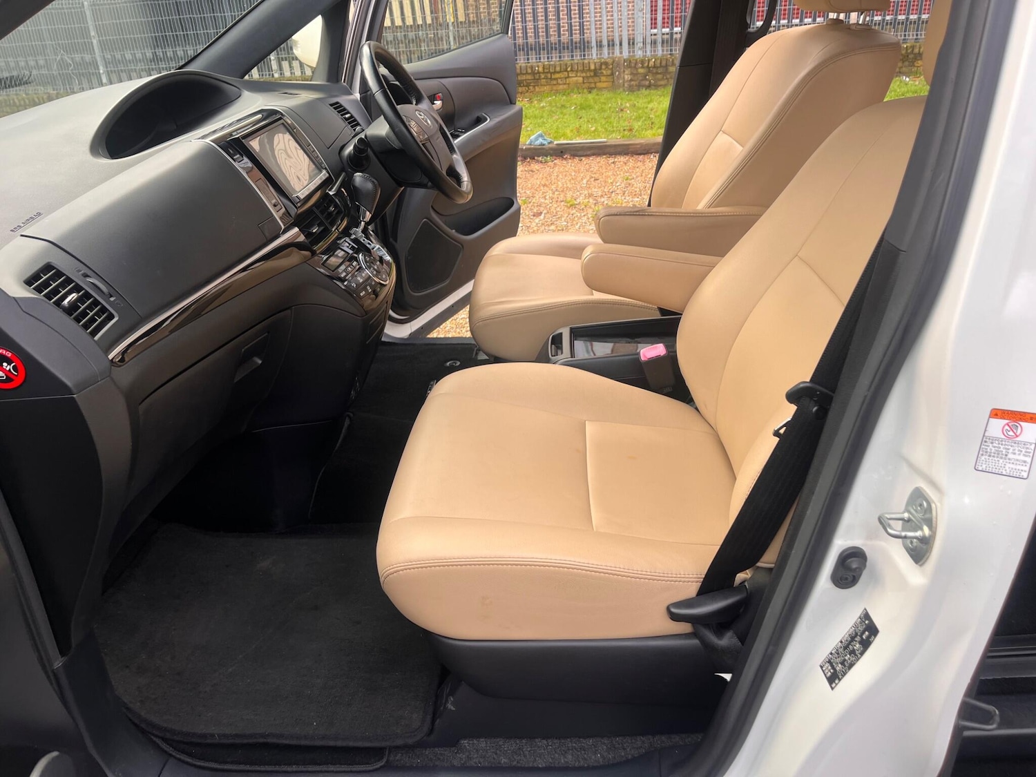 Used Toyota Estima for sale - 77823816: Photo 44