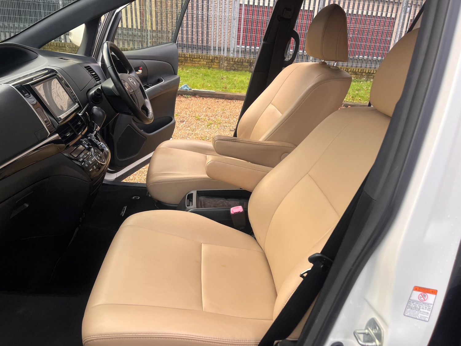 Used Toyota Estima for sale - 77823816: Photo 48