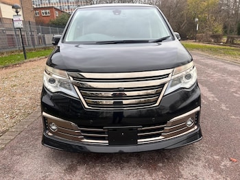 Used Nissan Serena 2014 for sale - 77040904: Photo