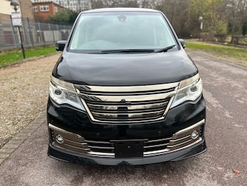 Used Nissan Serena 2014 for sale - 77040904: Photo