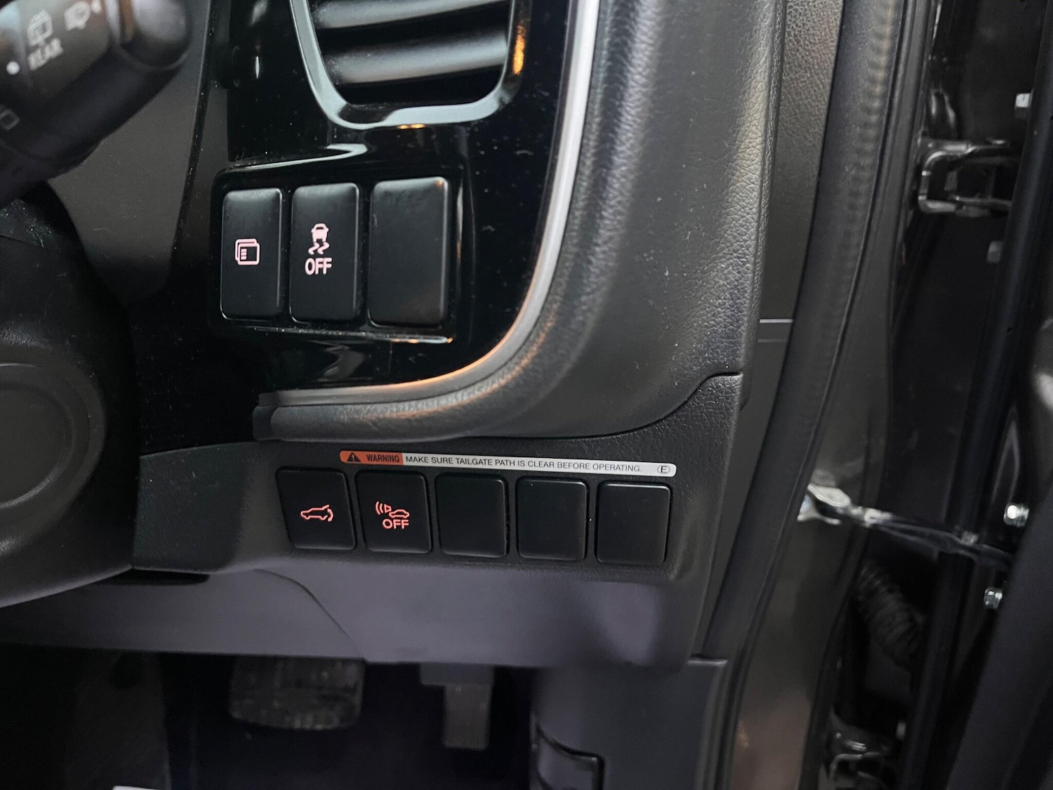 Used Mitsubishi Outlander 2018 for sale - 77066473: Photo 32