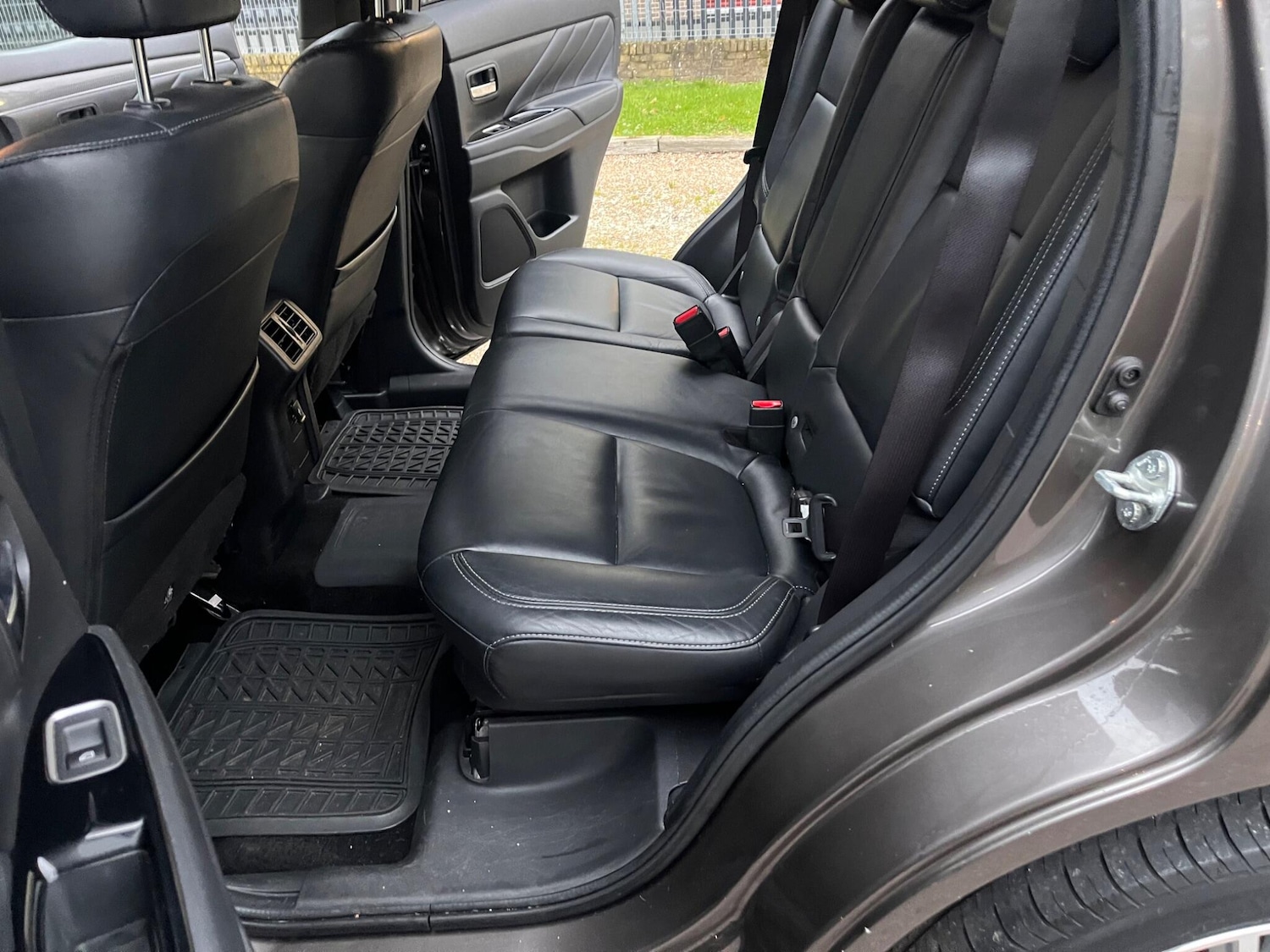 Used Mitsubishi Outlander 2018 for sale - 77066473: Photo 40