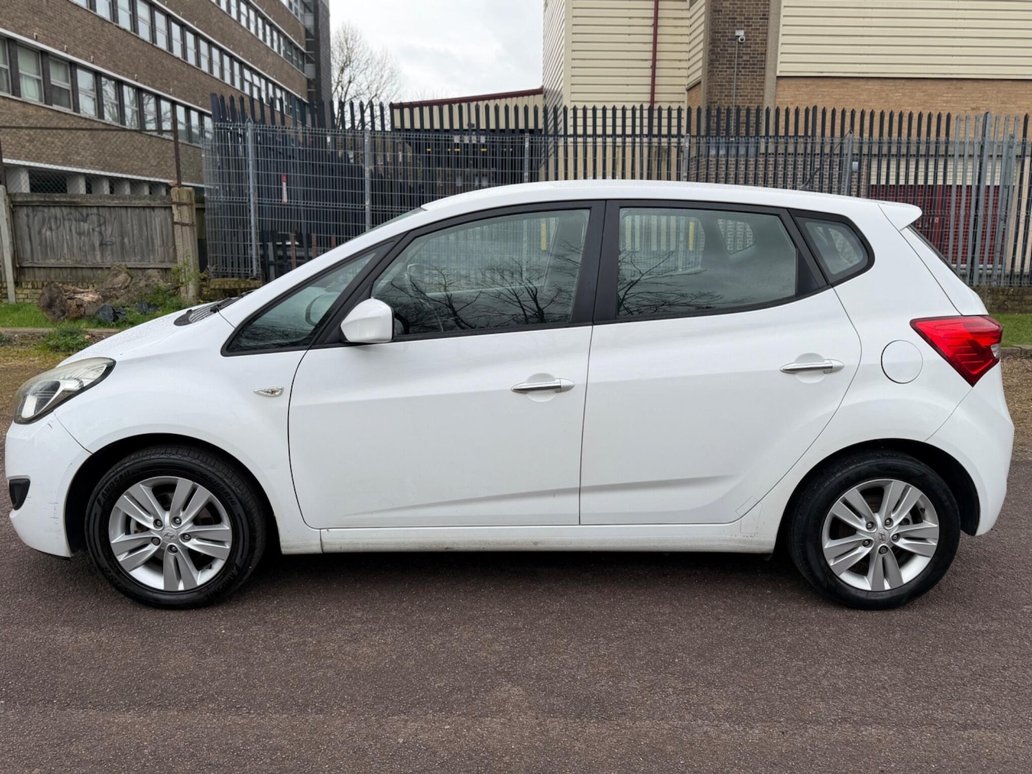 Used Hyundai Ix20 2011 for sale - 78058849: Photo 18