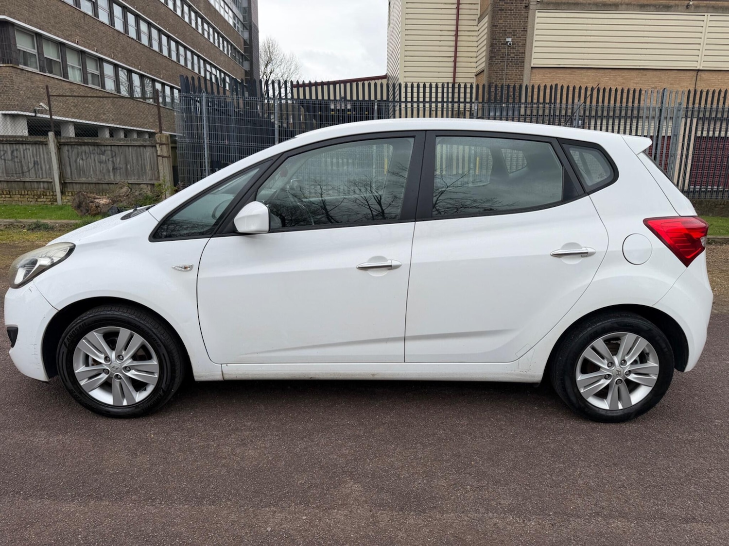 Used Hyundai Ix20 2011 for sale - 78058849: Photo 19