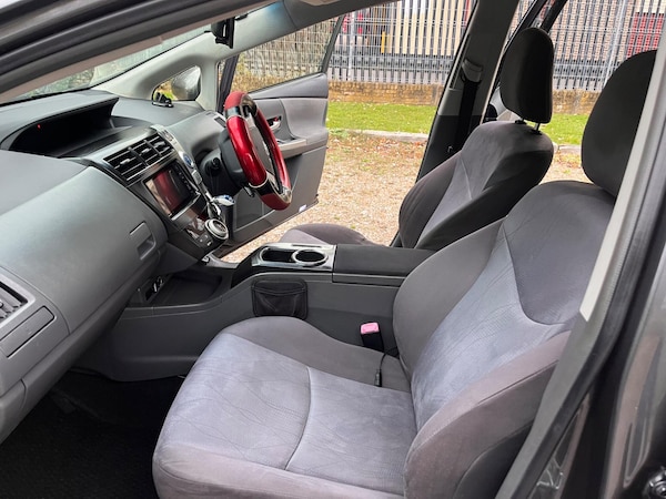 Used Toyota Prius+ 2023 for sale - 76215530: Photo 23