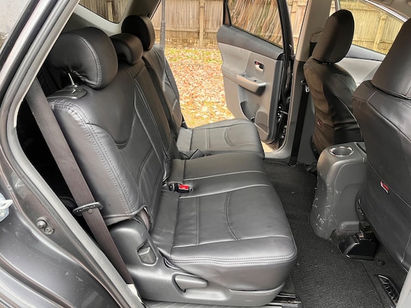 Used Toyota Prius+ 2023 for sale - 76215530: Photo 6