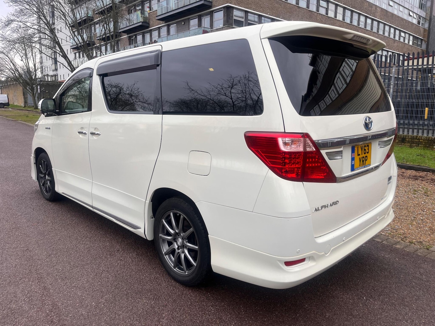 Used Toyota Alphard 2024 for sale - 77203674: Photo 25