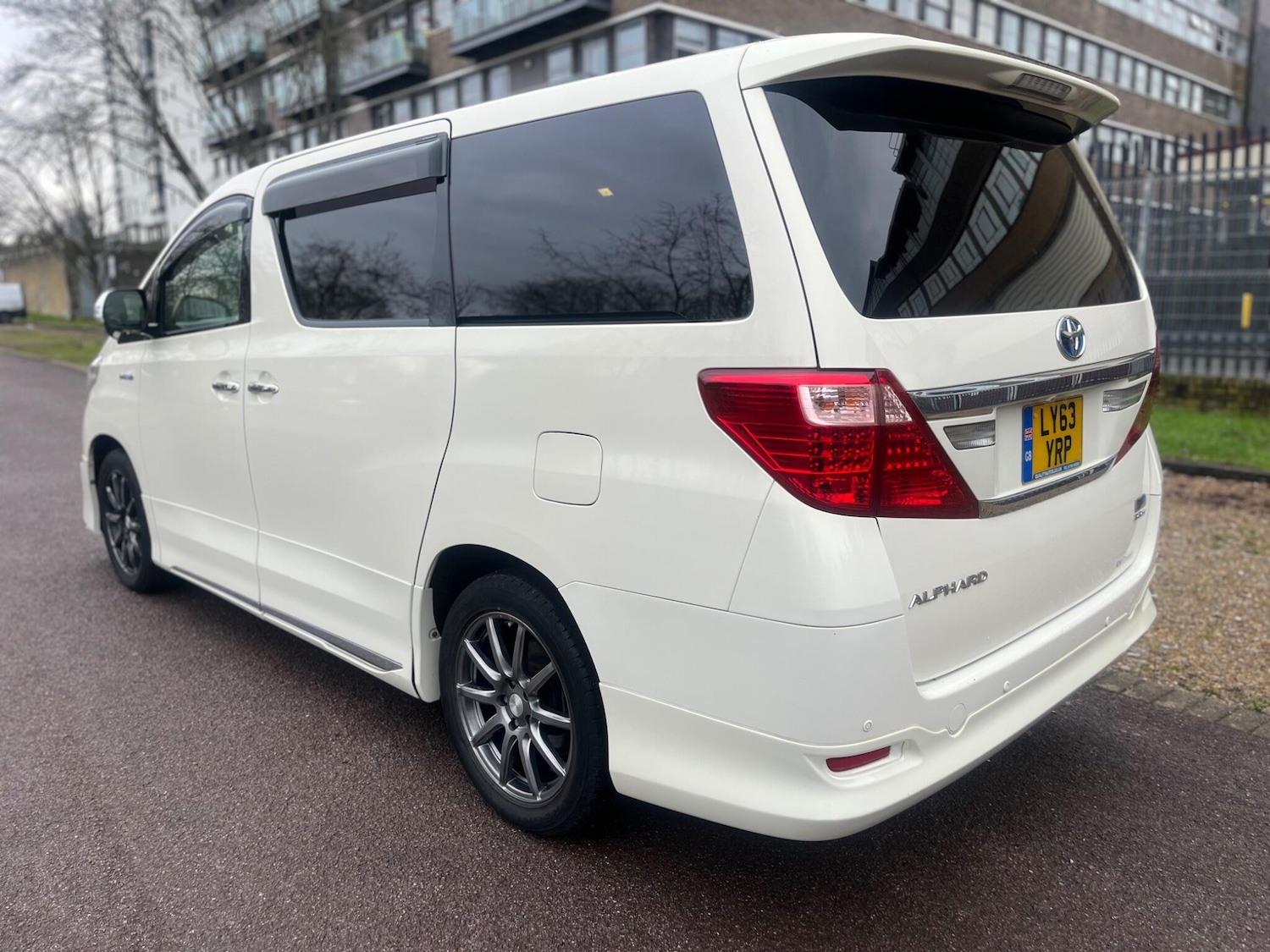 Used Toyota Alphard 2024 for sale - 77203674: Photo 27