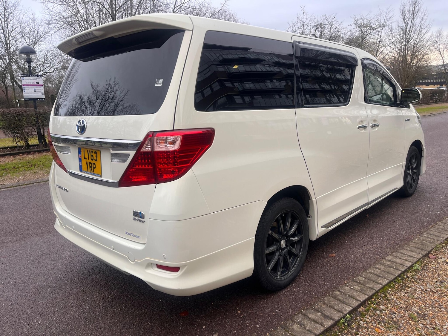 Used Toyota Alphard 2024 for sale - 77203674: Photo 29