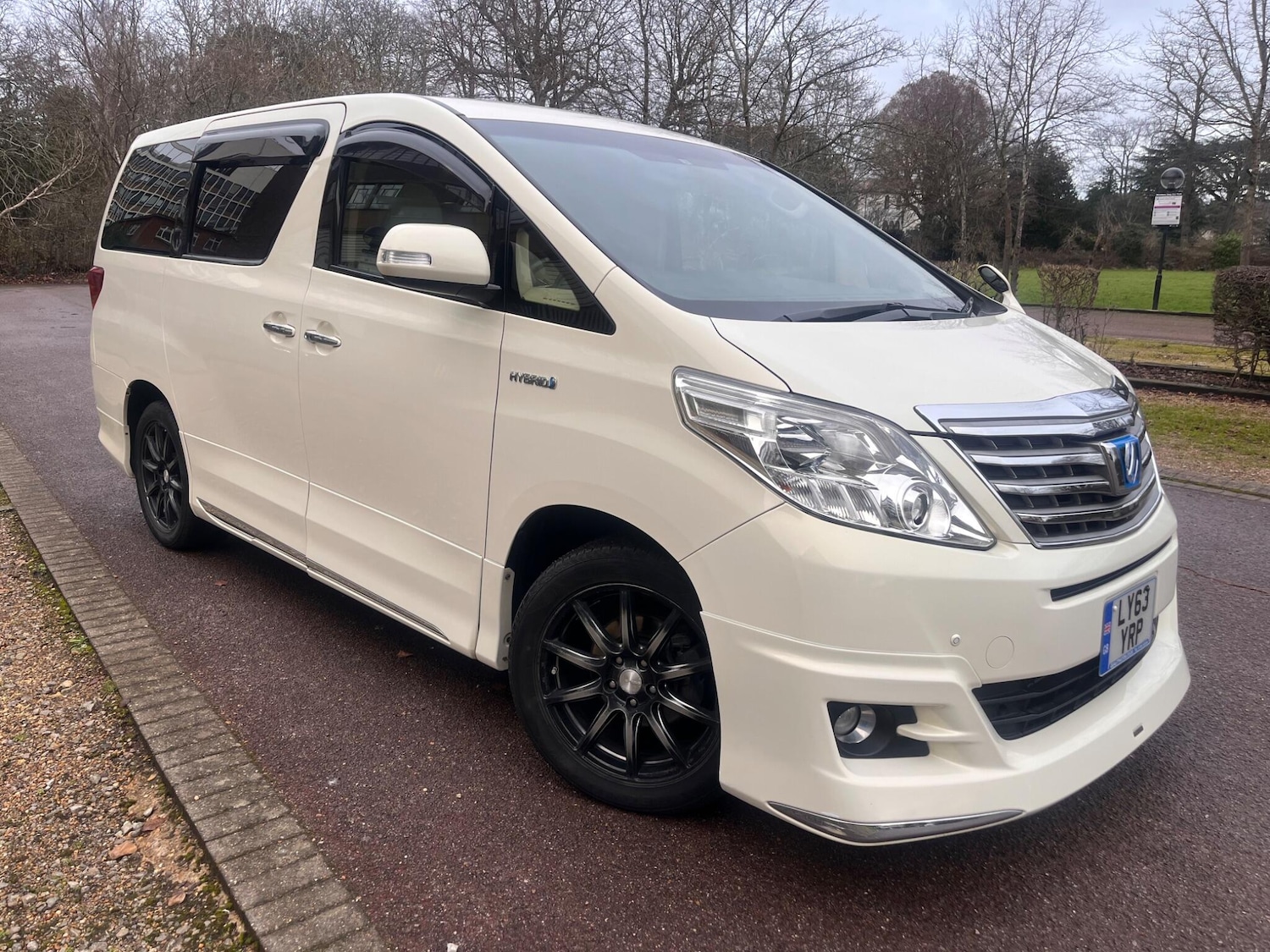 Used Toyota Alphard 2024 for sale - 77203674: Photo 3