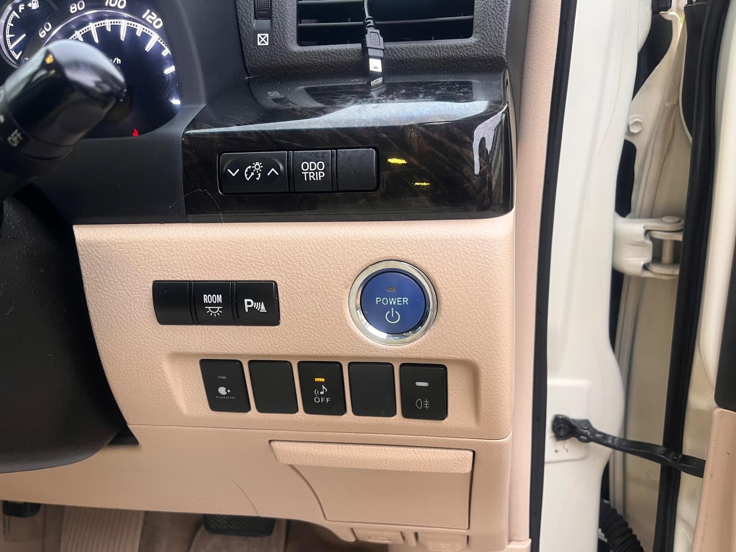 Used Toyota Alphard 2024 for sale - 77203674: Photo 35