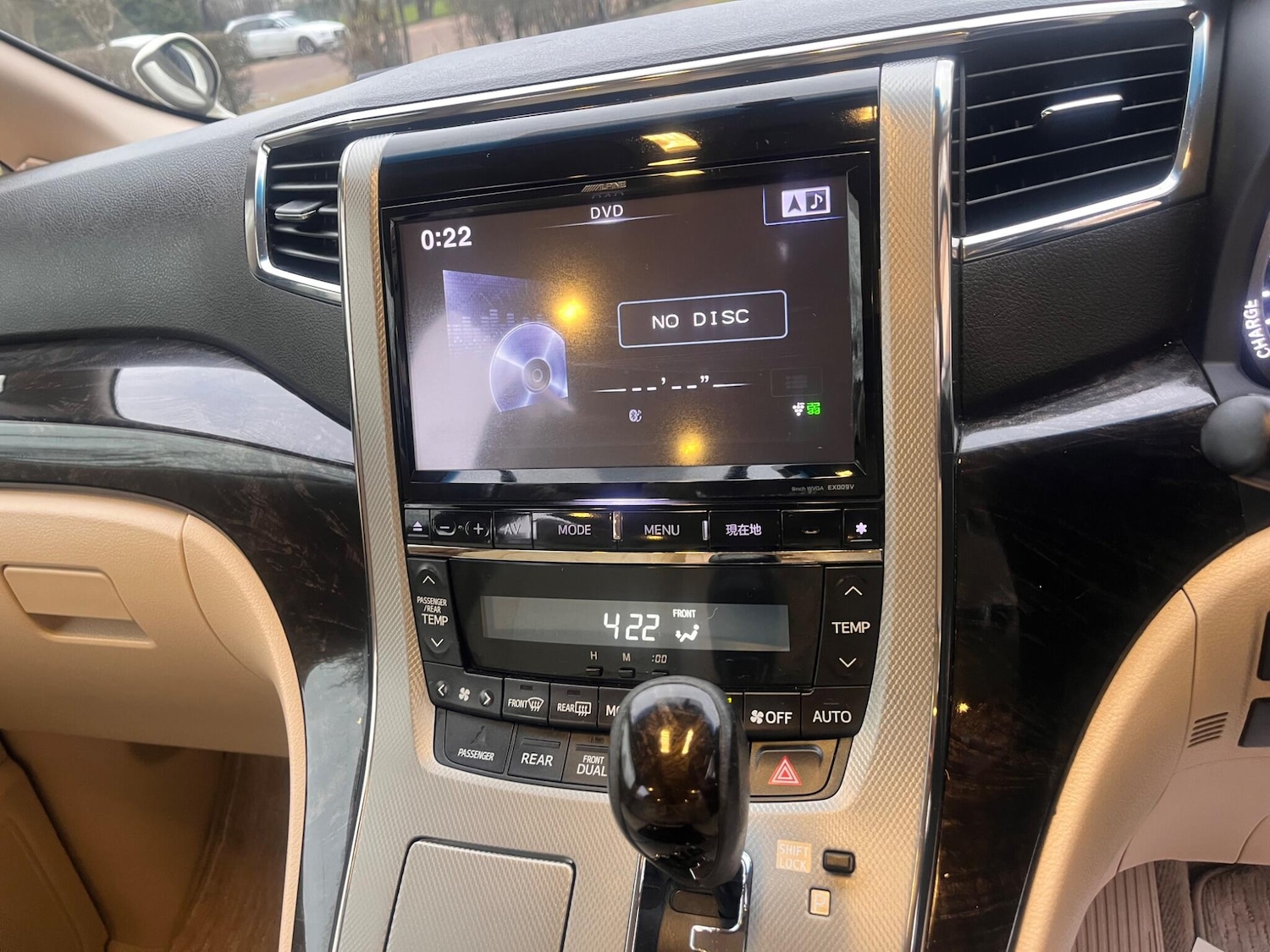 Used Toyota Alphard 2024 for sale - 77203674: Photo 38