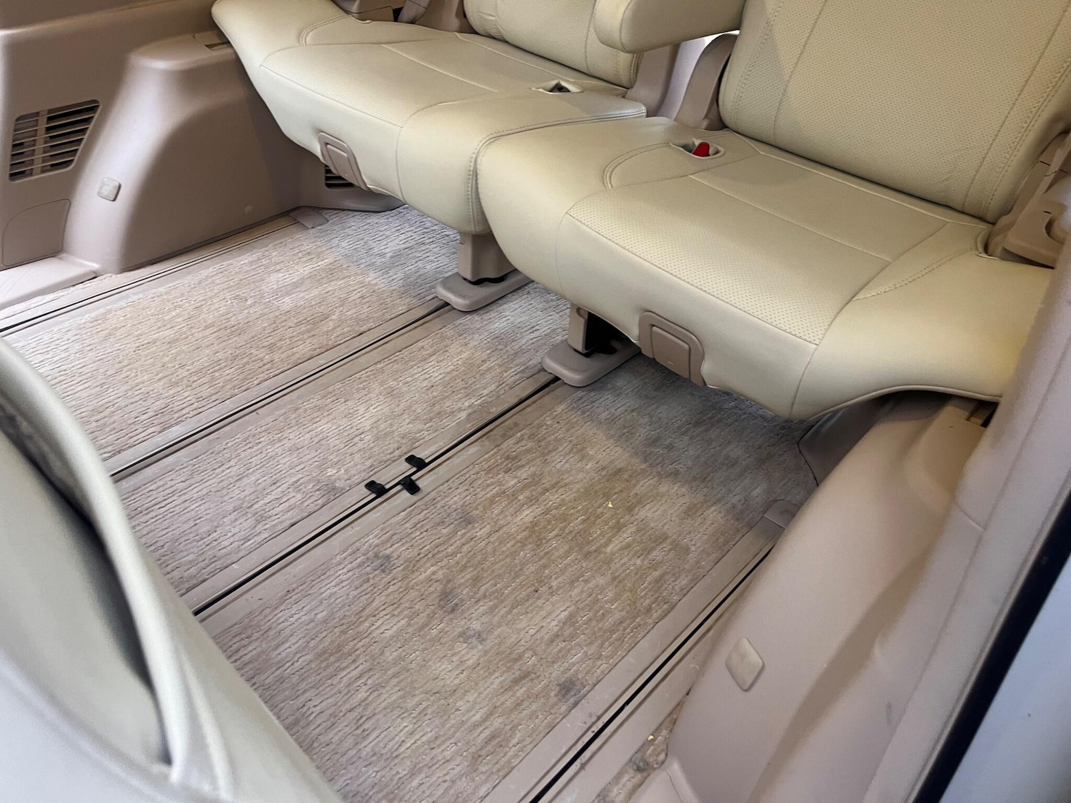 Used Toyota Alphard 2024 for sale - 77203674: Photo 42