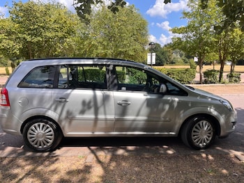 Used Vauxhall Zafira 2014 for sale - 75291926: Photo 2