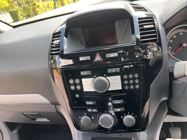 Used Vauxhall Zafira 2014 for sale - 75291926: Photo 31