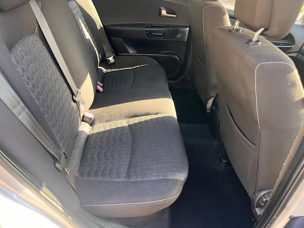 Used Kia Ceed 2010 for sale - 76226335: Photo 15
