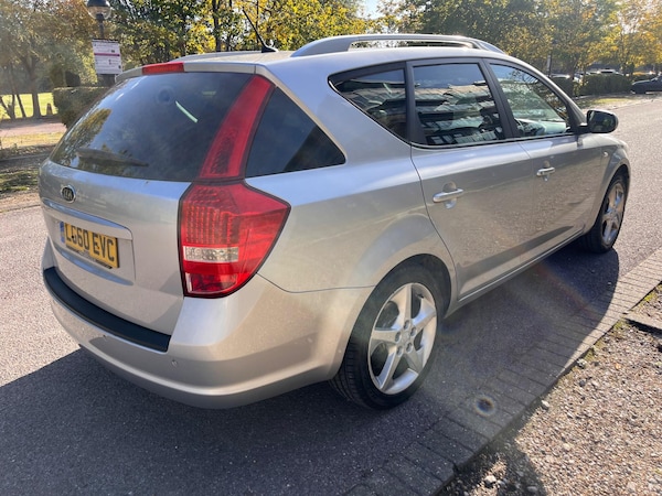 Used Kia Ceed 2010 for sale - 76226335: Photo 28