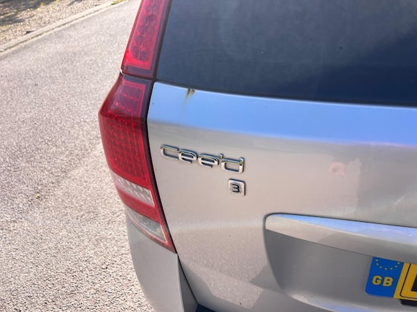 Used Kia Ceed 2010 for sale - 76226335: Photo 32