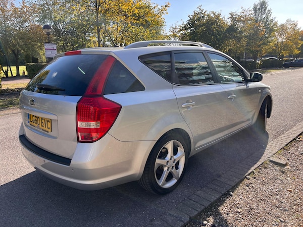 Used Kia Ceed 2010 for sale - 76226335: Photo 8