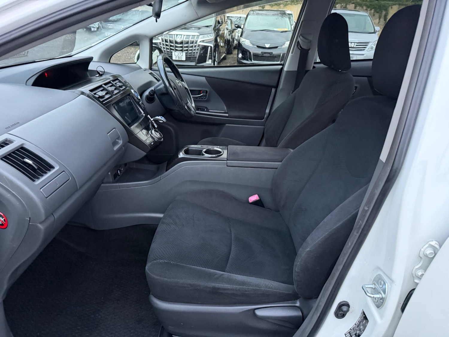 Used Toyota Prius+ 2019 for sale - 77612308: Photo 16