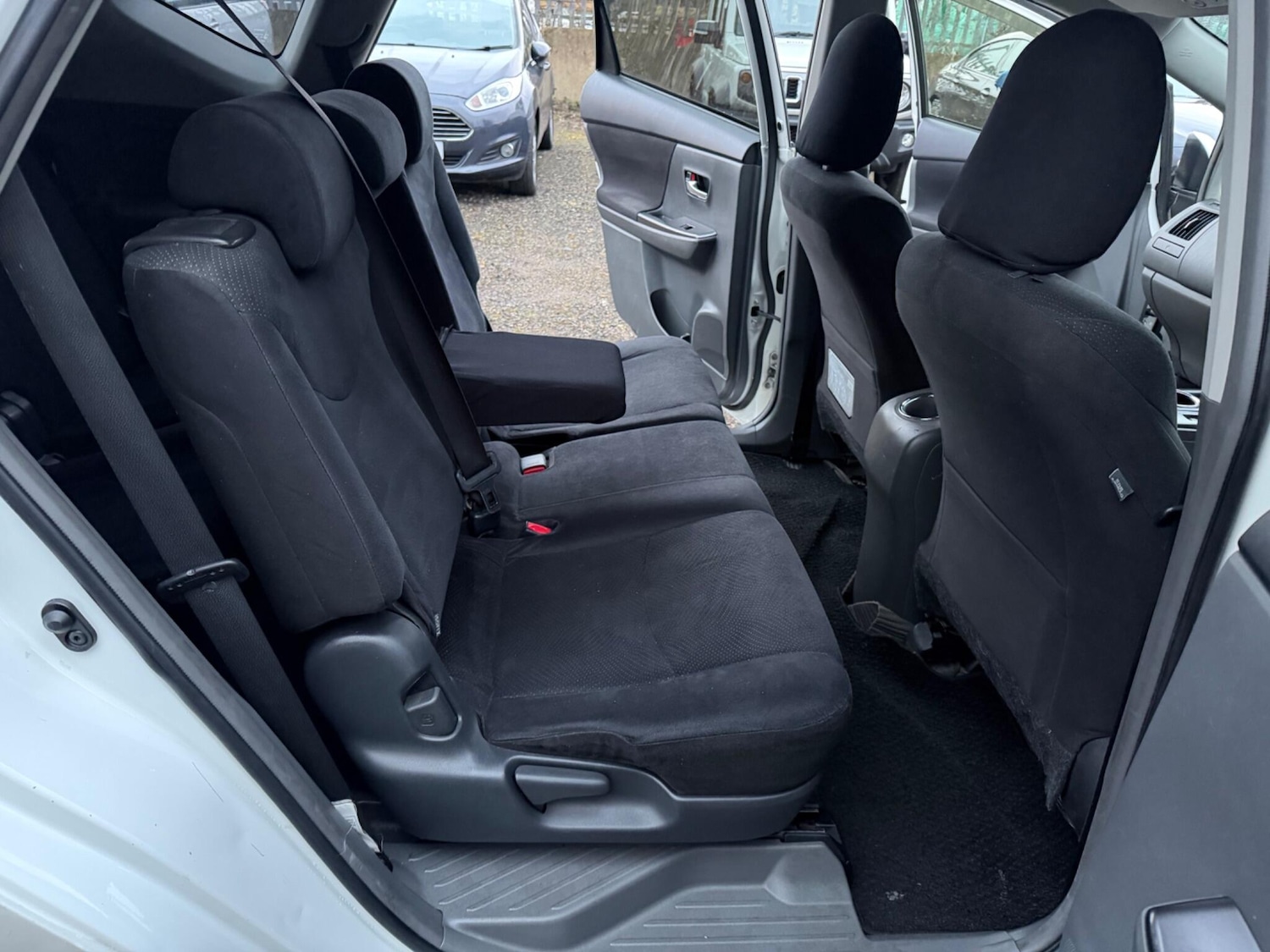 Used Toyota Prius+ 2019 for sale - 77612308: Photo 19