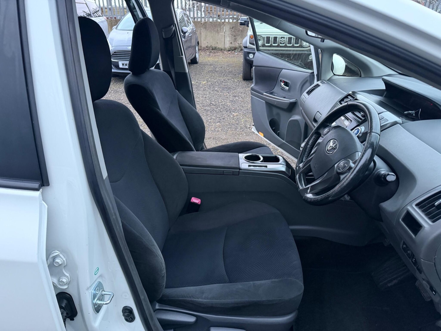 Used Toyota Prius+ 2019 for sale - 77612308: Photo 21