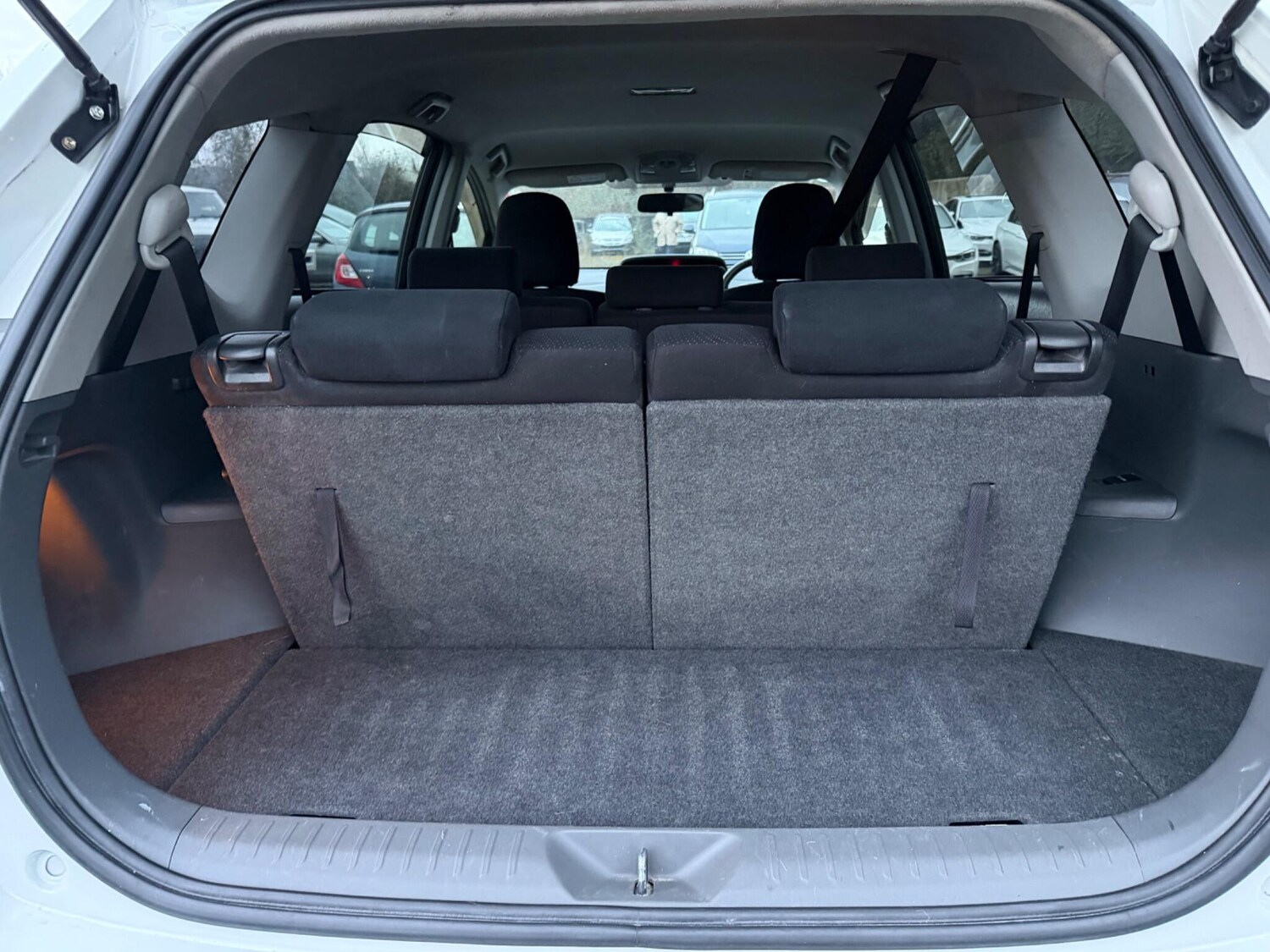 Used Toyota Prius+ 2019 for sale - 77612308: Photo 37