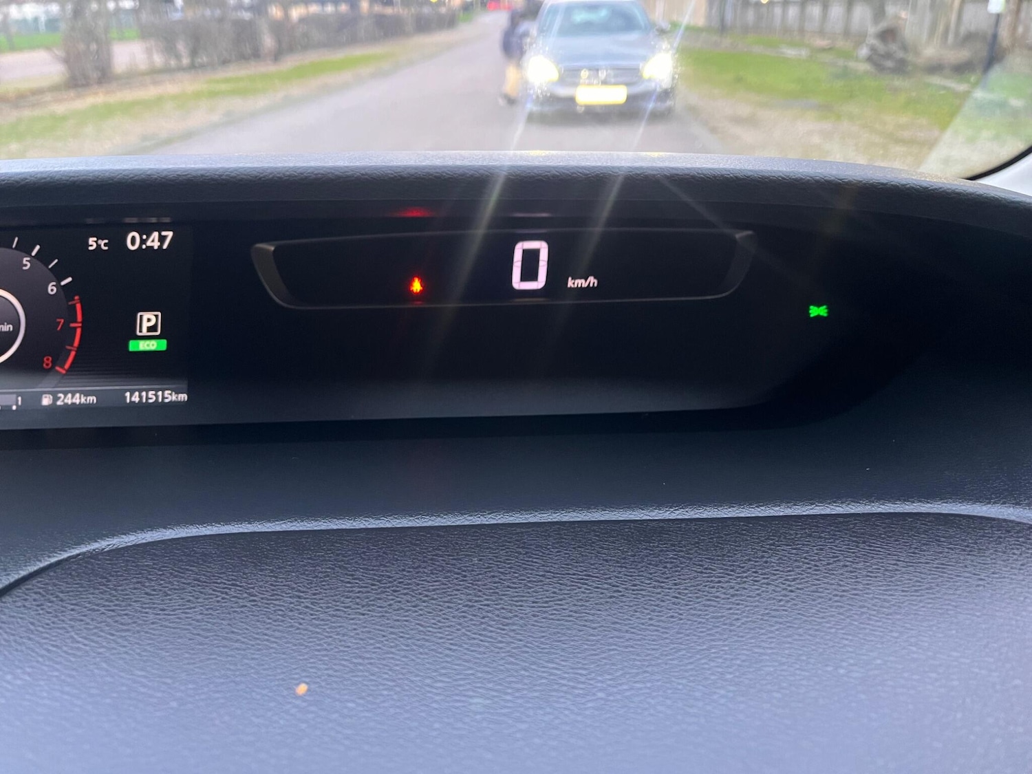 Used Nissan Serena for sale - 77049875: Photo 49